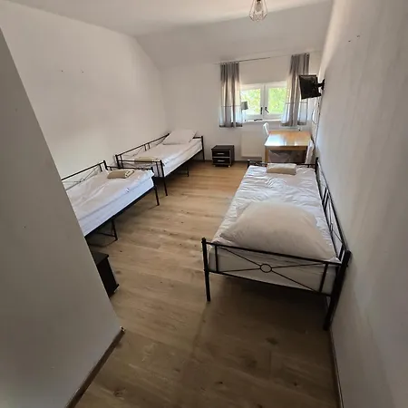 Sredzka Korona 호텔 Środa Śląska